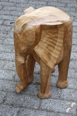 Elefanten-Hocker / Elephant stool